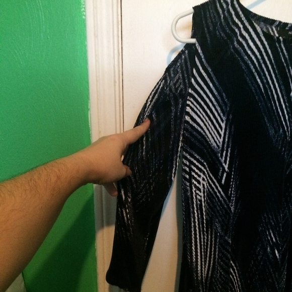 Alfani navy & white accordion type blouse - Picture 4 of 7